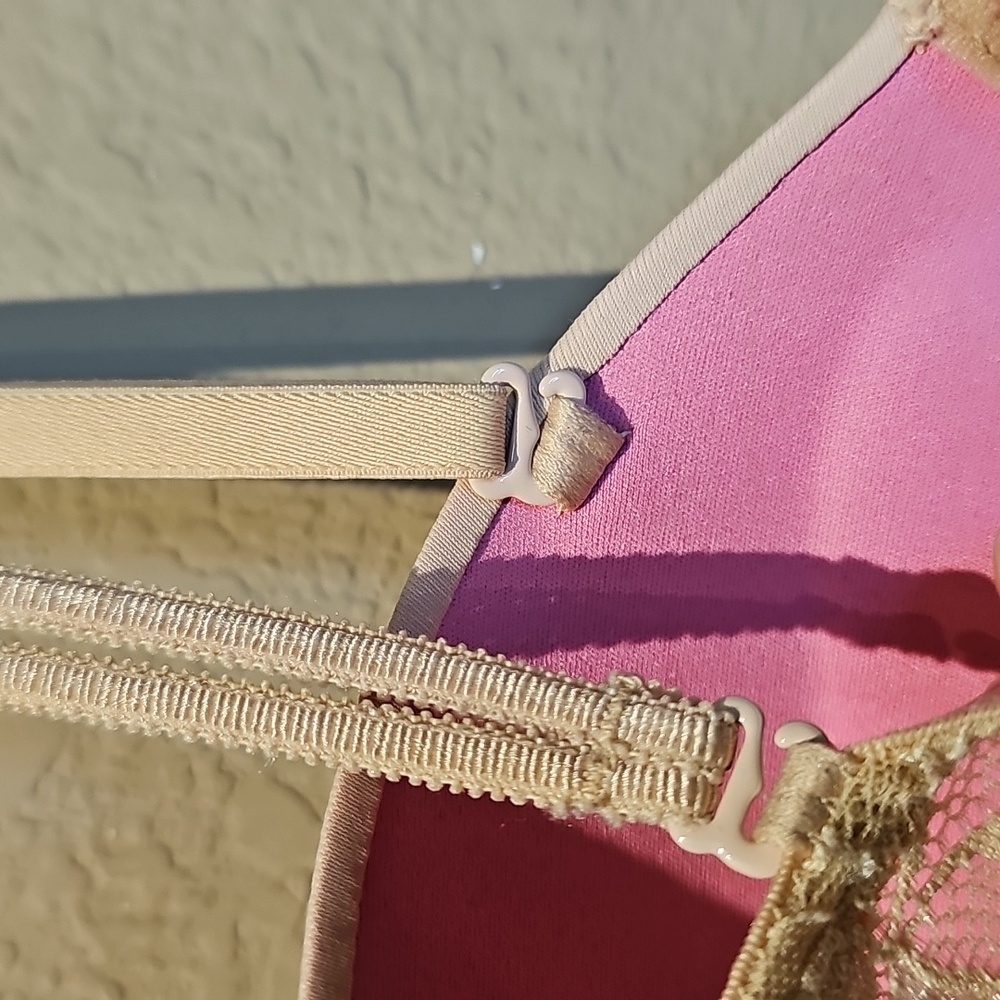 Victoria's Secret PINK Cream Lace Convertible Push Up Bra Size 34C - Picture 4 of 4